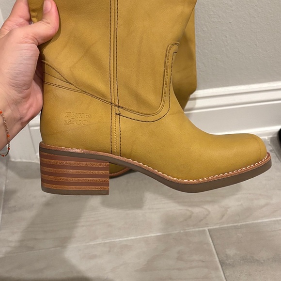 FRYE AND CO. Mustard Gold Heeled Boots - Picture 3 of 6